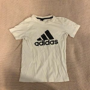 Adidas t-shirt for all you sporty kids ;)